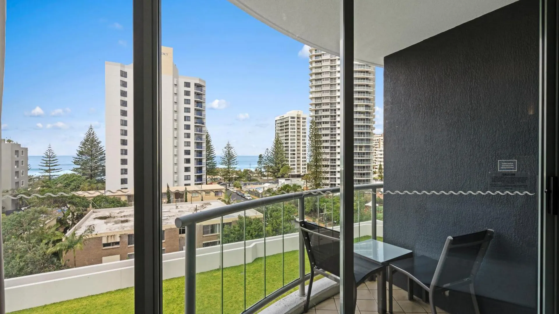 Legends Apartments - Qstay Gold Coast Australia