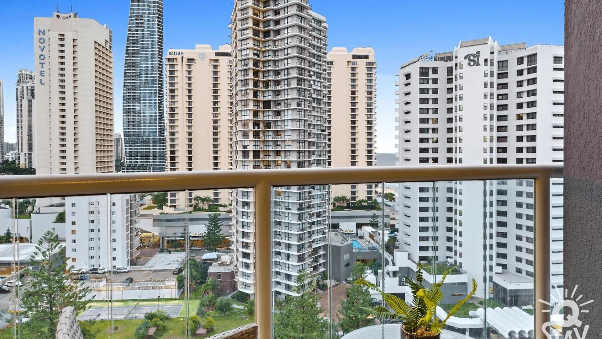 Legends Apartments - Qstay Gold Coast