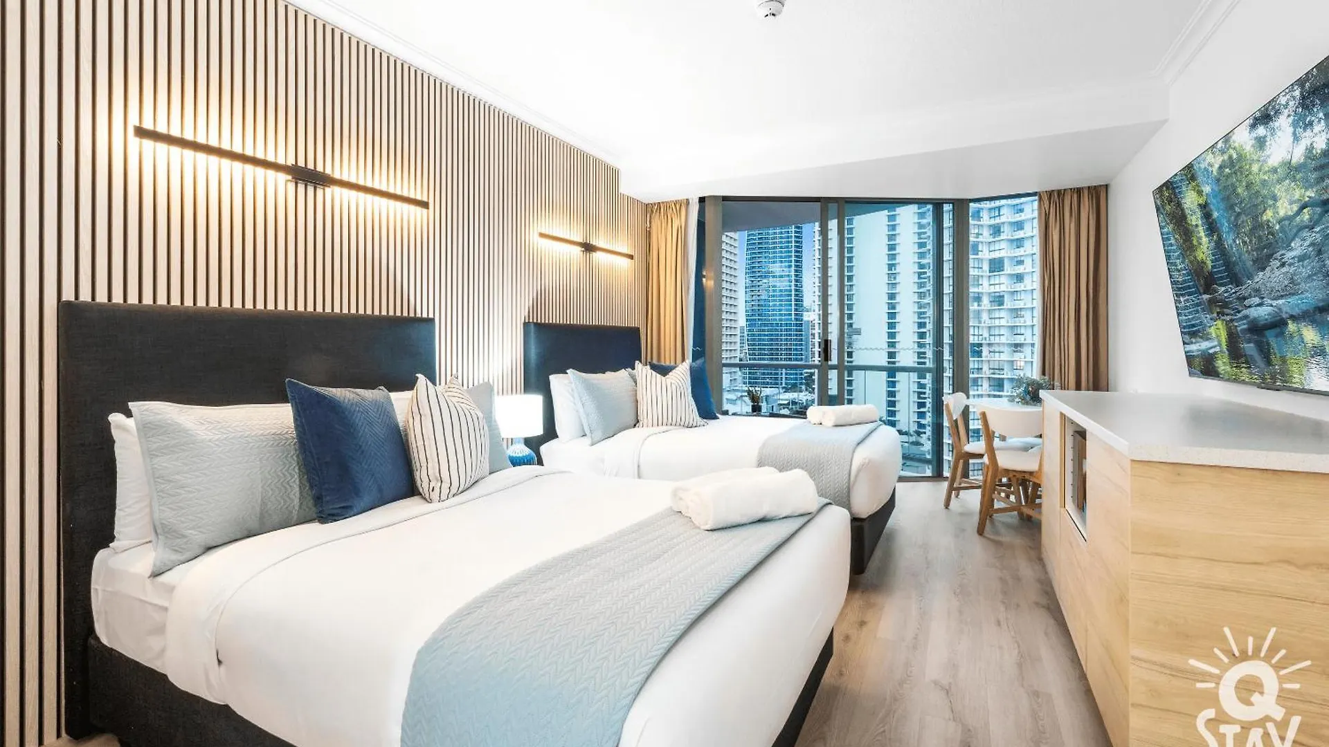 Legends Apartments - Qstay Gold Coast
