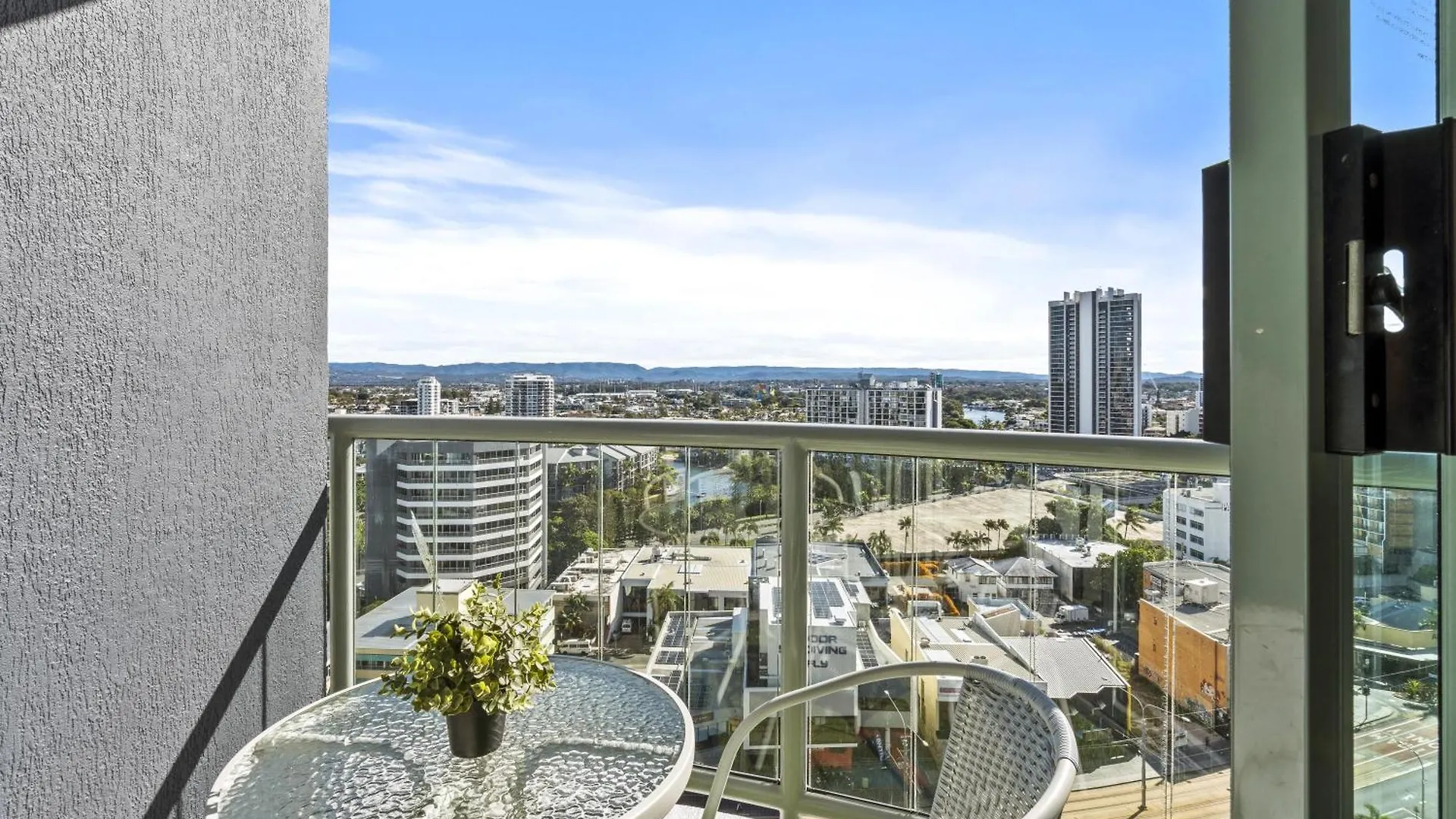 Legends Apartments - Qstay Gold Coast Australia