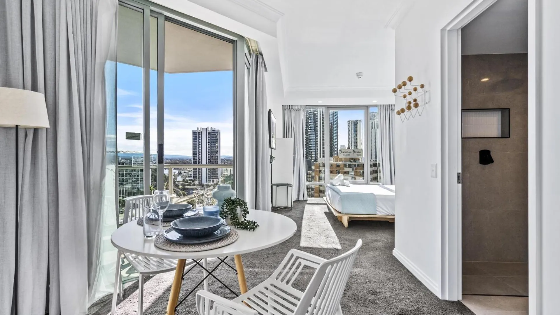 Legends Apartments - Qstay Gold Coast
