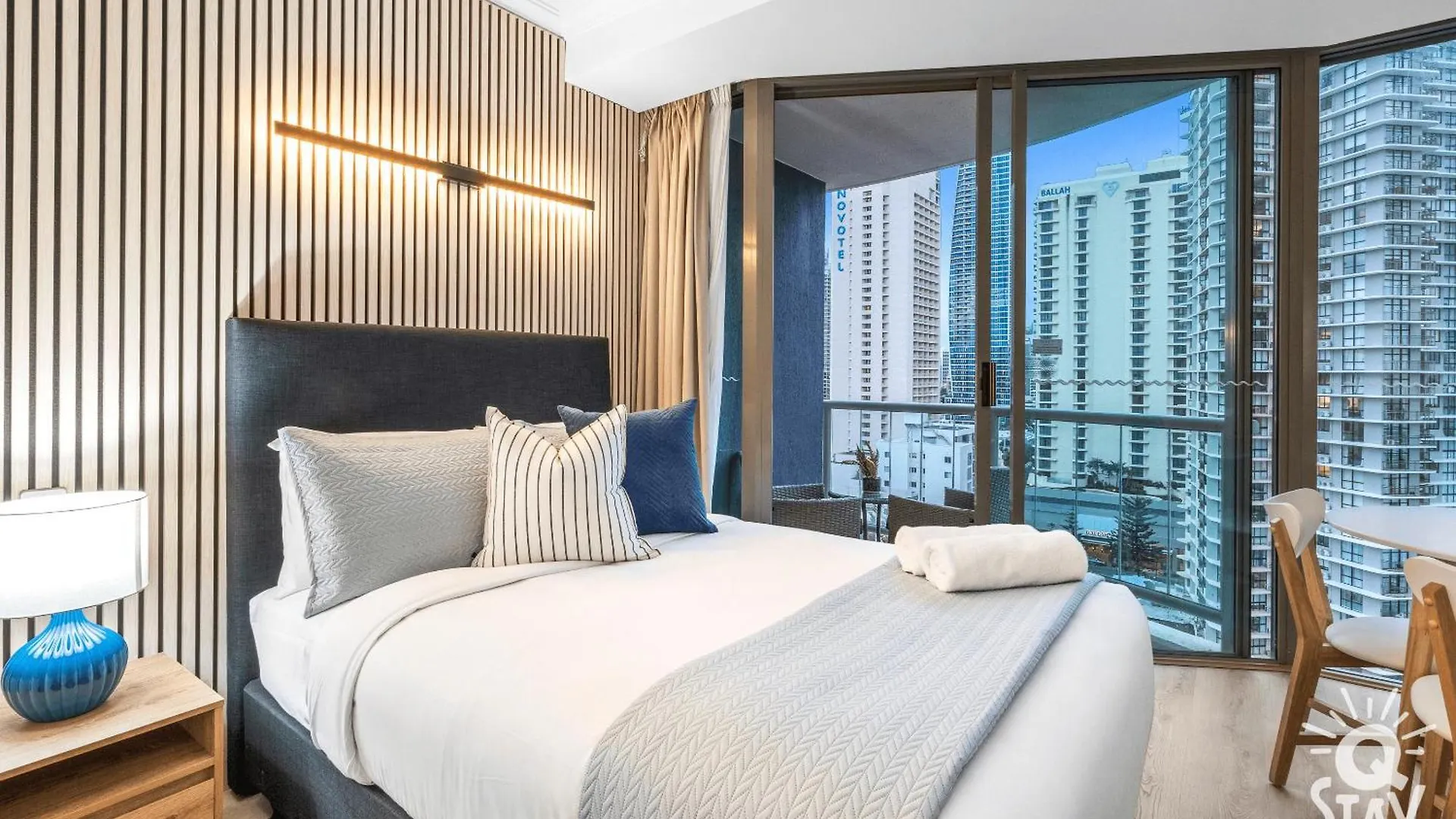 Legends Apartments - Qstay Gold Coast Australia