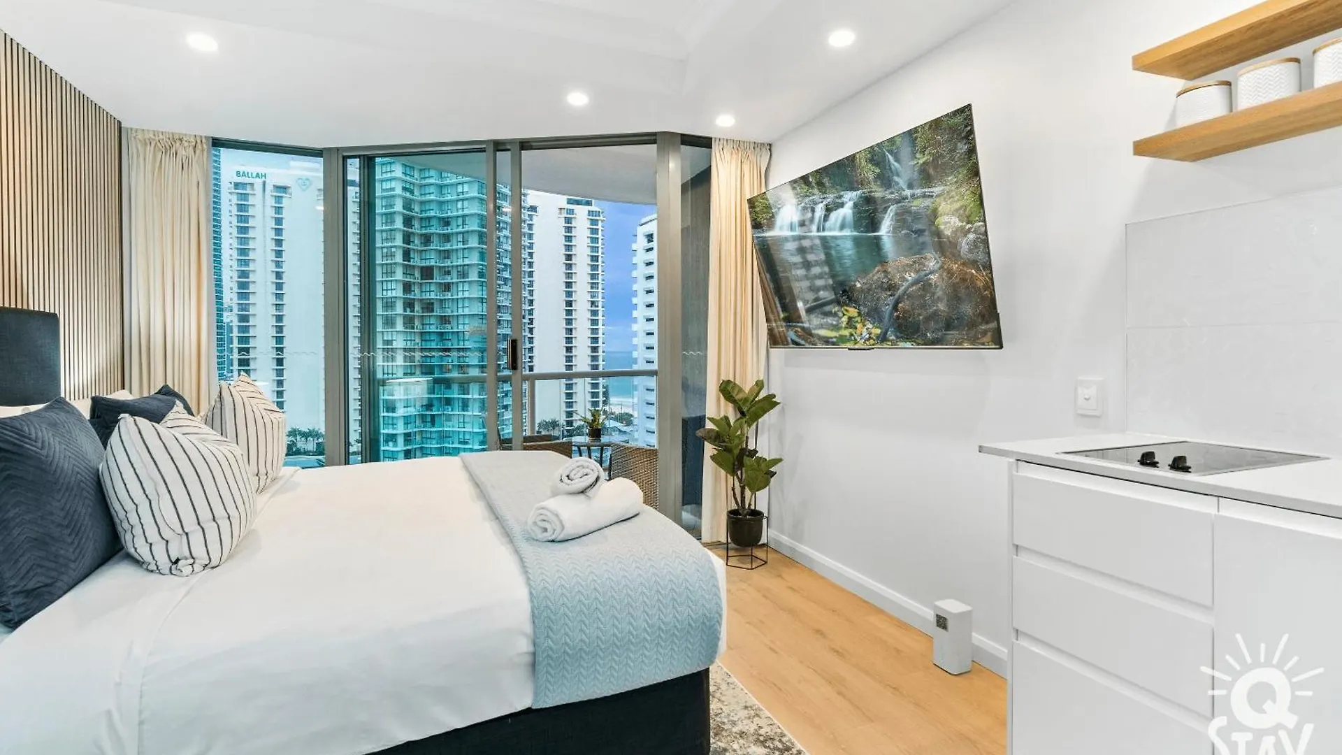 Legends Apartments - Qstay Gold Coast