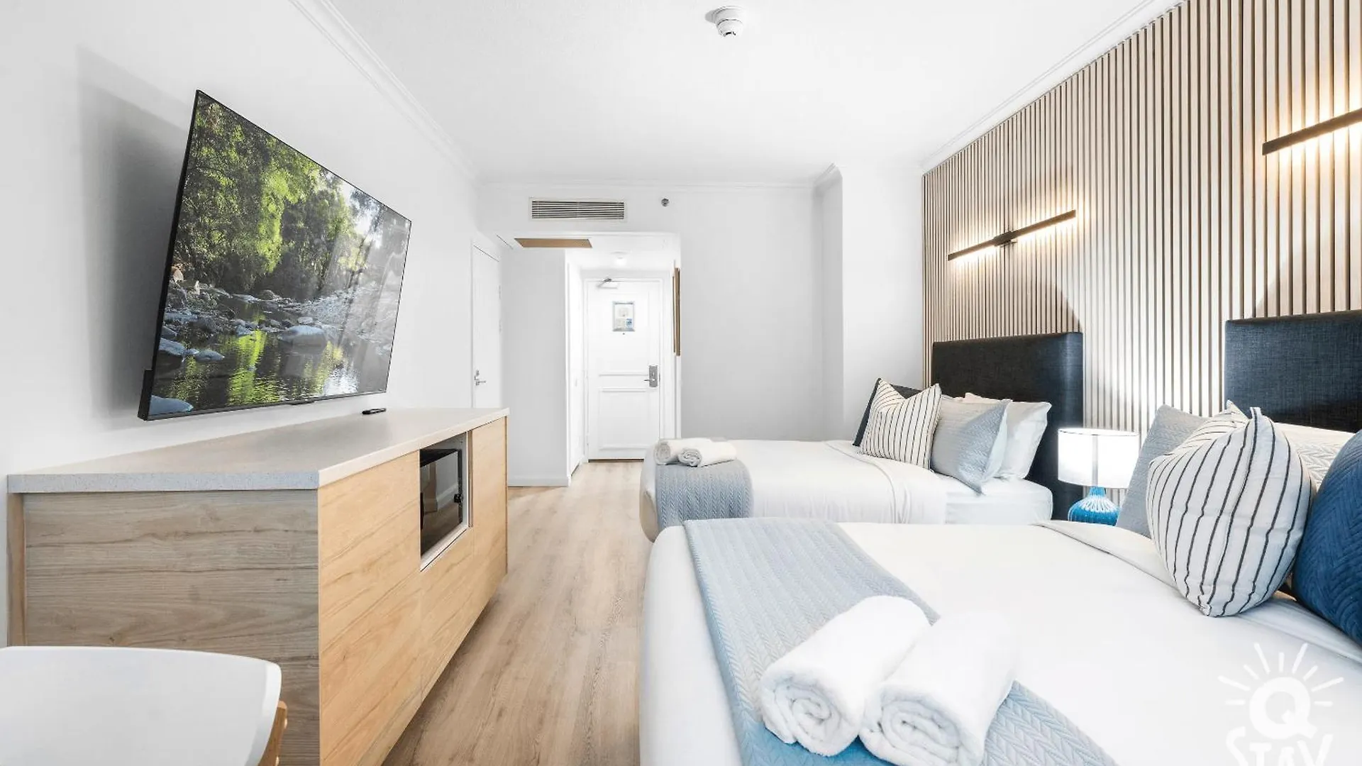 Legends Apartments - Qstay Gold Coast