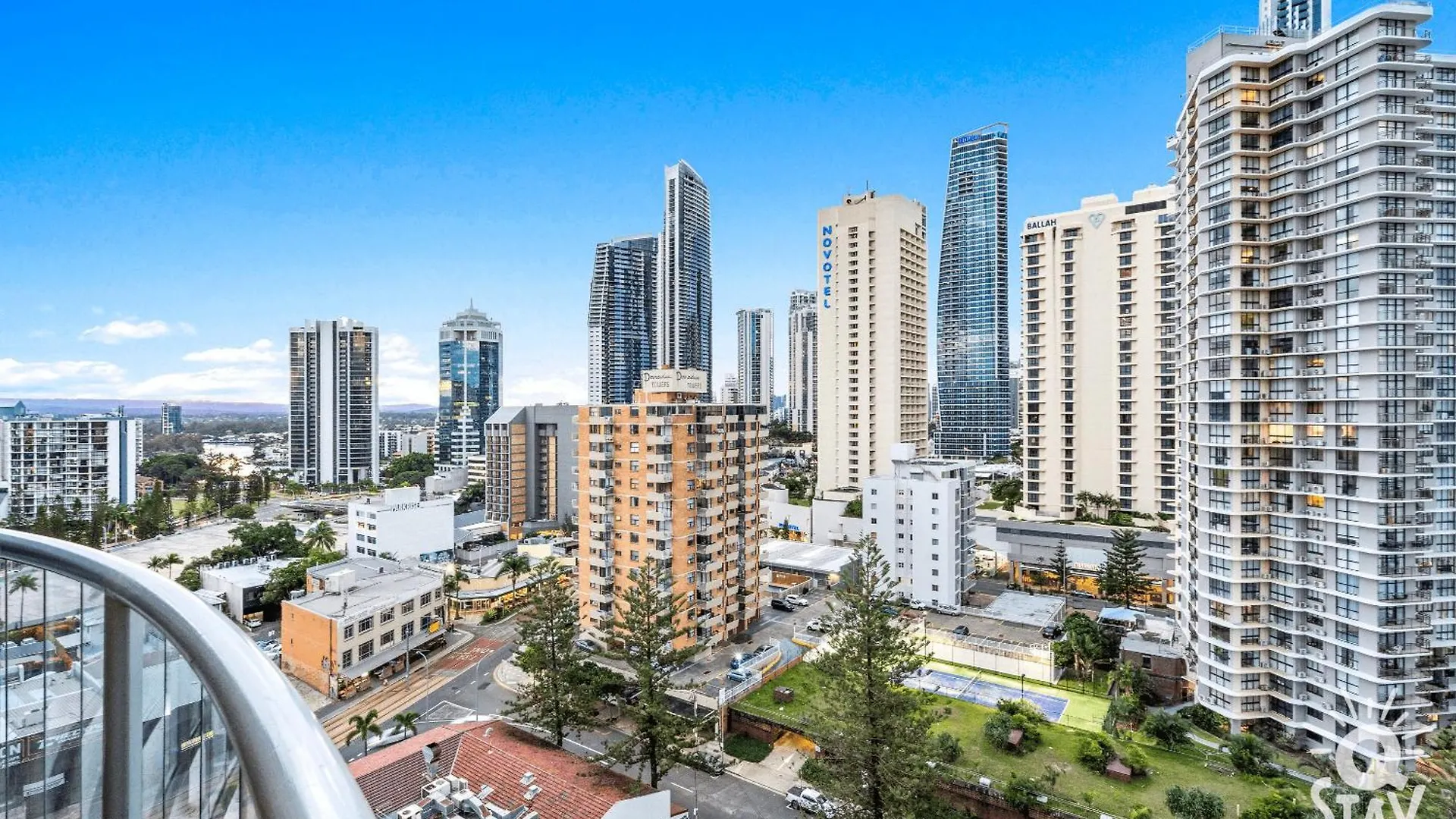 Legends Apartments - Qstay Gold Coast